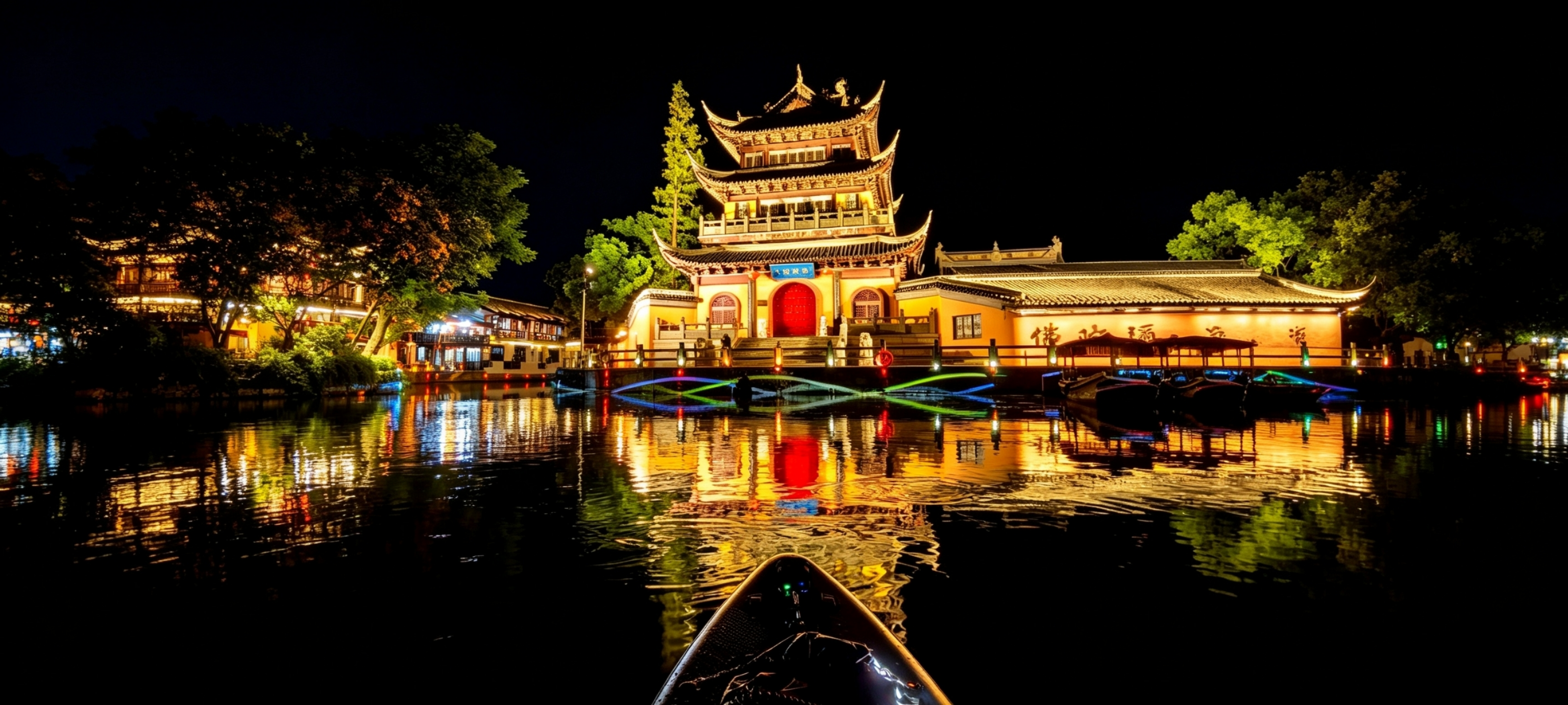 Suzhou Classical Garden & Zhujiajiao Water Town Tour to Shanghai